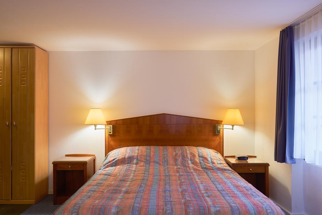 Hotel Hine Adon ฟรีบูร์ก ภายนอก รูปภาพ